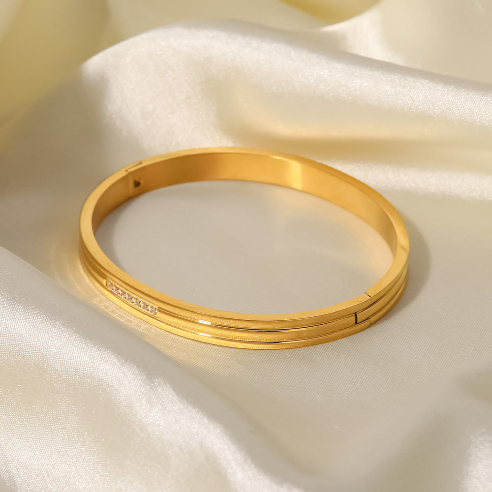 Lois Triple Ridge Stone Bangle Stainless Steel Non Tarnish Unbranded