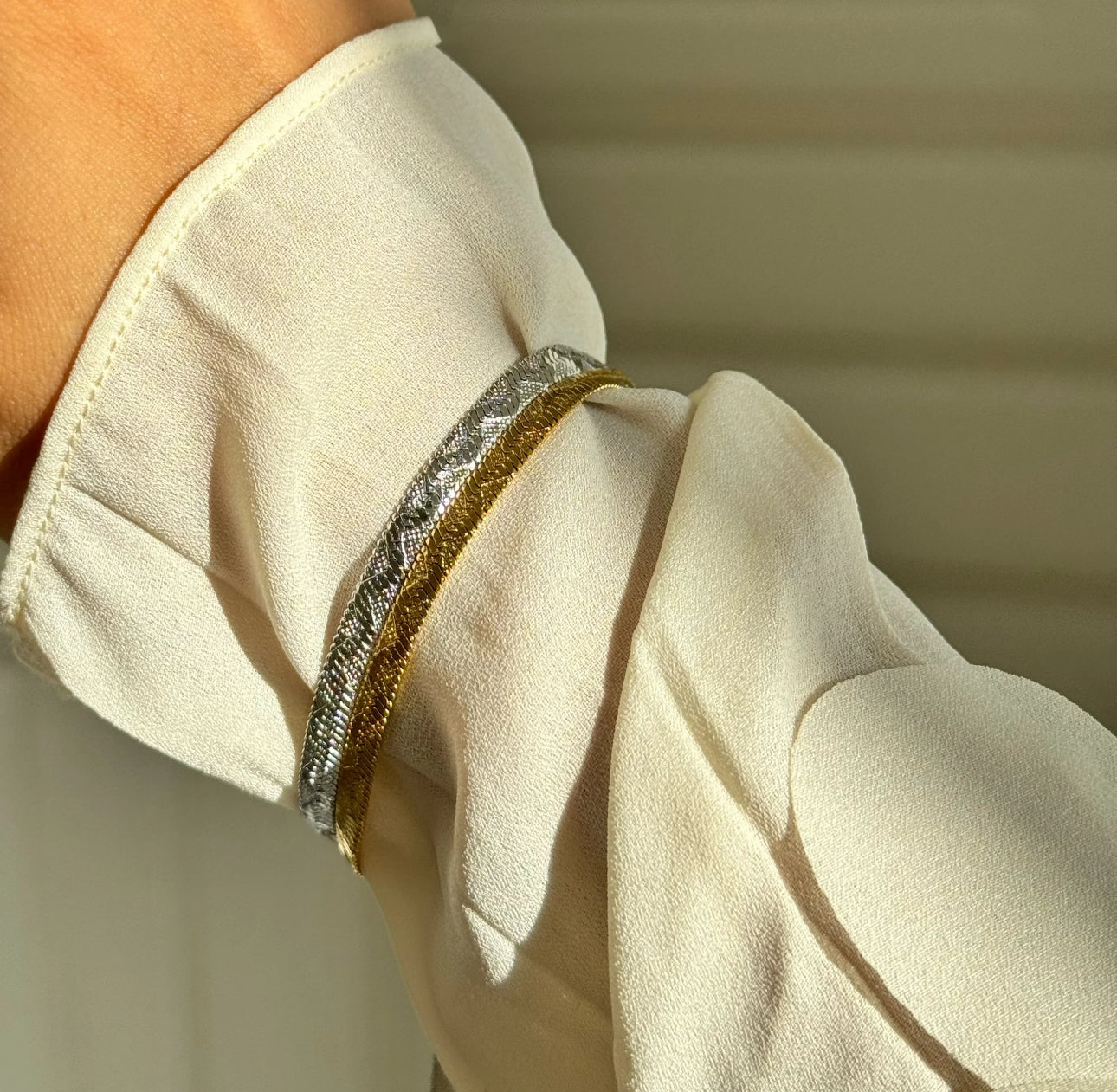 Wave Snake Chain Bracelet Stainless Steel Gold & Silver Non Tarnish Unbranded