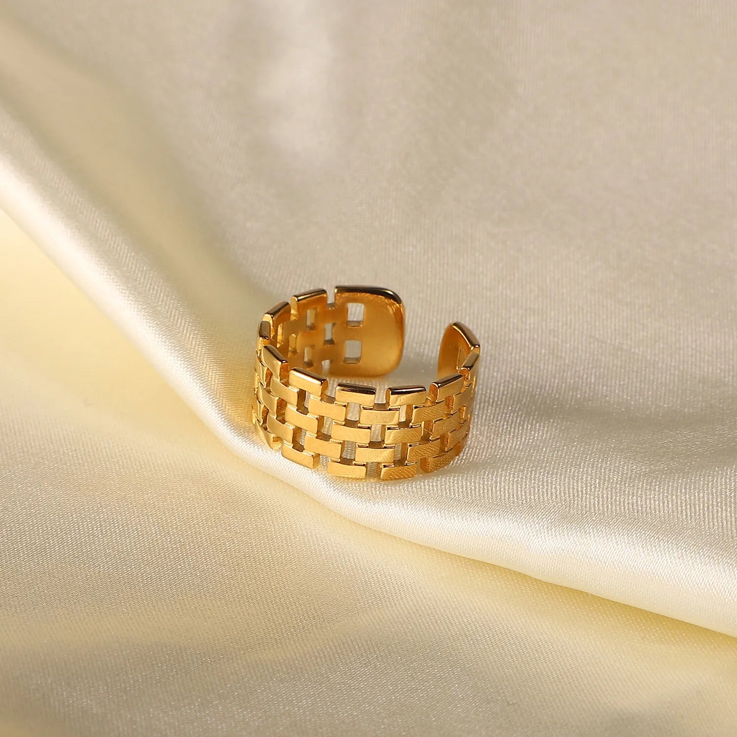 Monica Ring Adjustable Stainless Steel Non Tarnish Unbranded