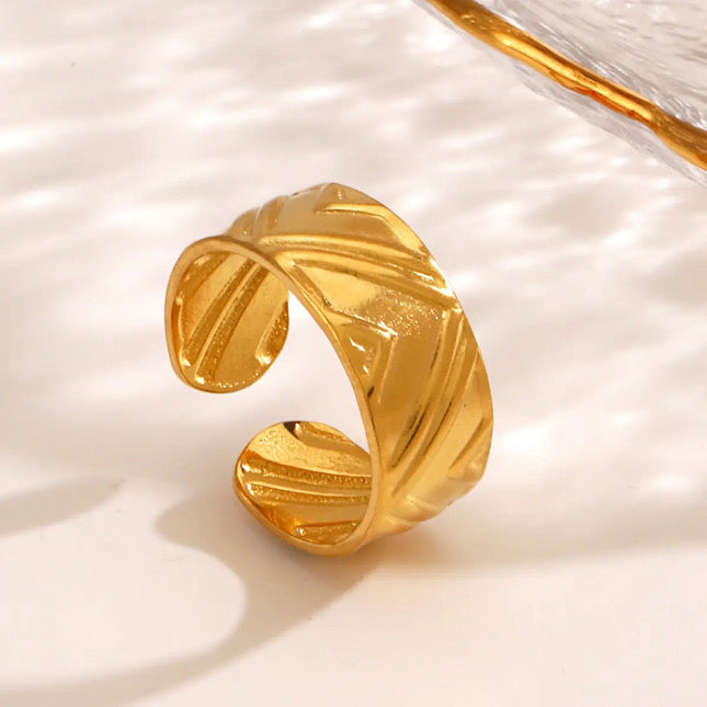 Aztec Adjustable Ring Gold Stainless Steel Non Tarnish Unbranded