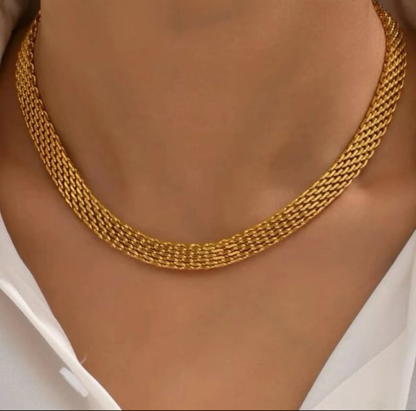 Sienna Gold Chain Necklace Stainless Steel Non Tarnish Unbranded
