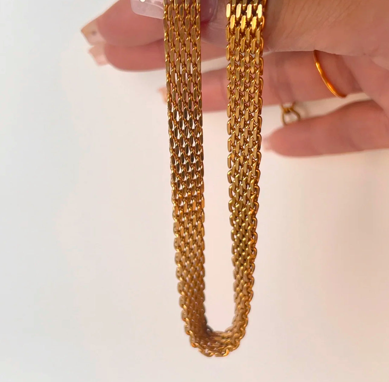 Sienna Gold Chain Necklace Stainless Steel Non Tarnish Unbranded