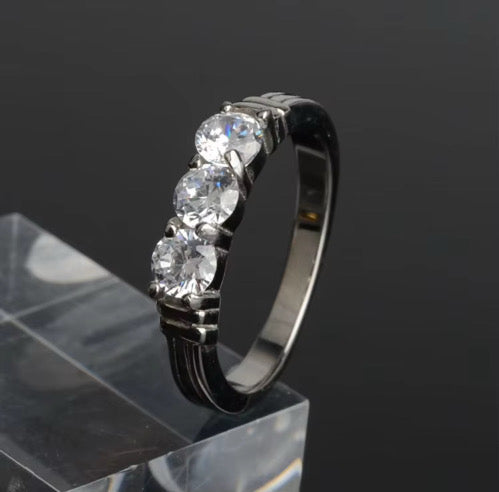 Trilogy Stone Ring Unbranded