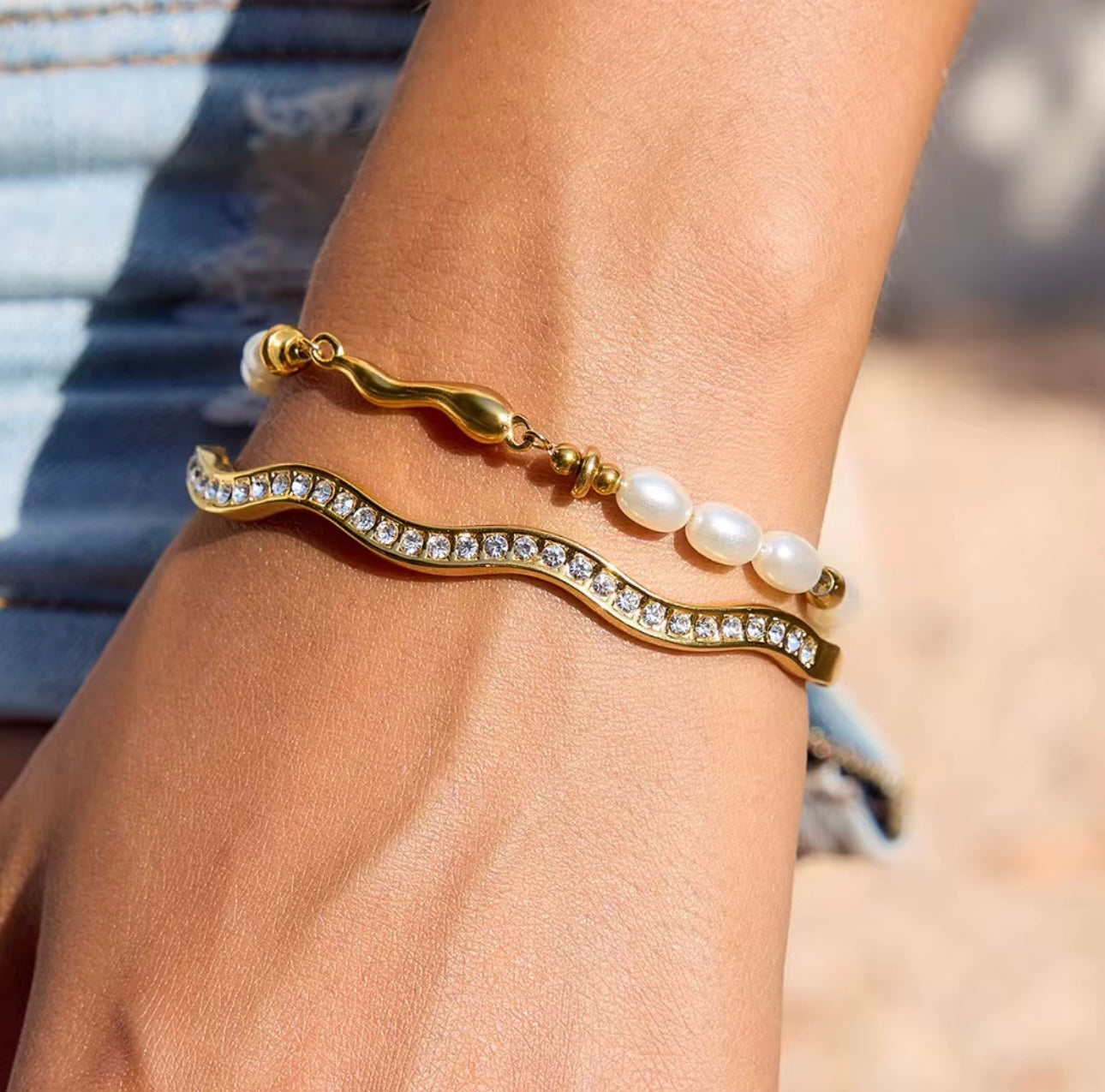 Wave Stone Gold Bangle Non Tarnish Unbranded