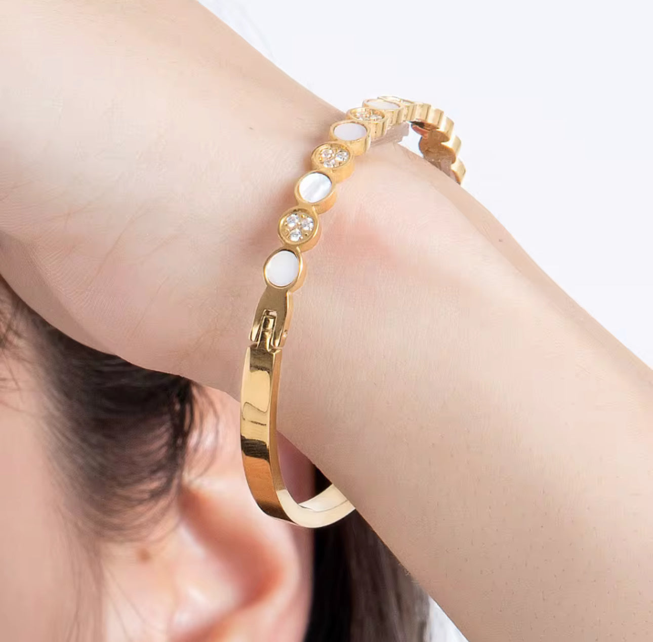 Haneen Gold Bangle Mother Of Pearl Non Tarnish Unbranded