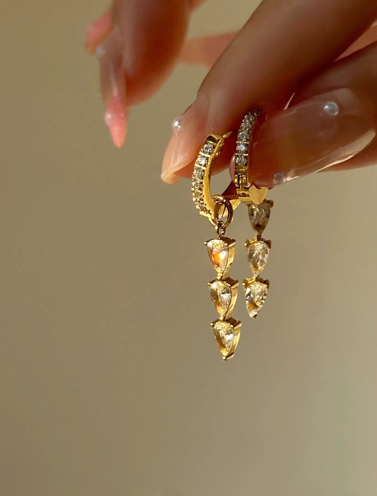 Alara Charm Huggies Earrings Hoops Non Tarnish Unbranded