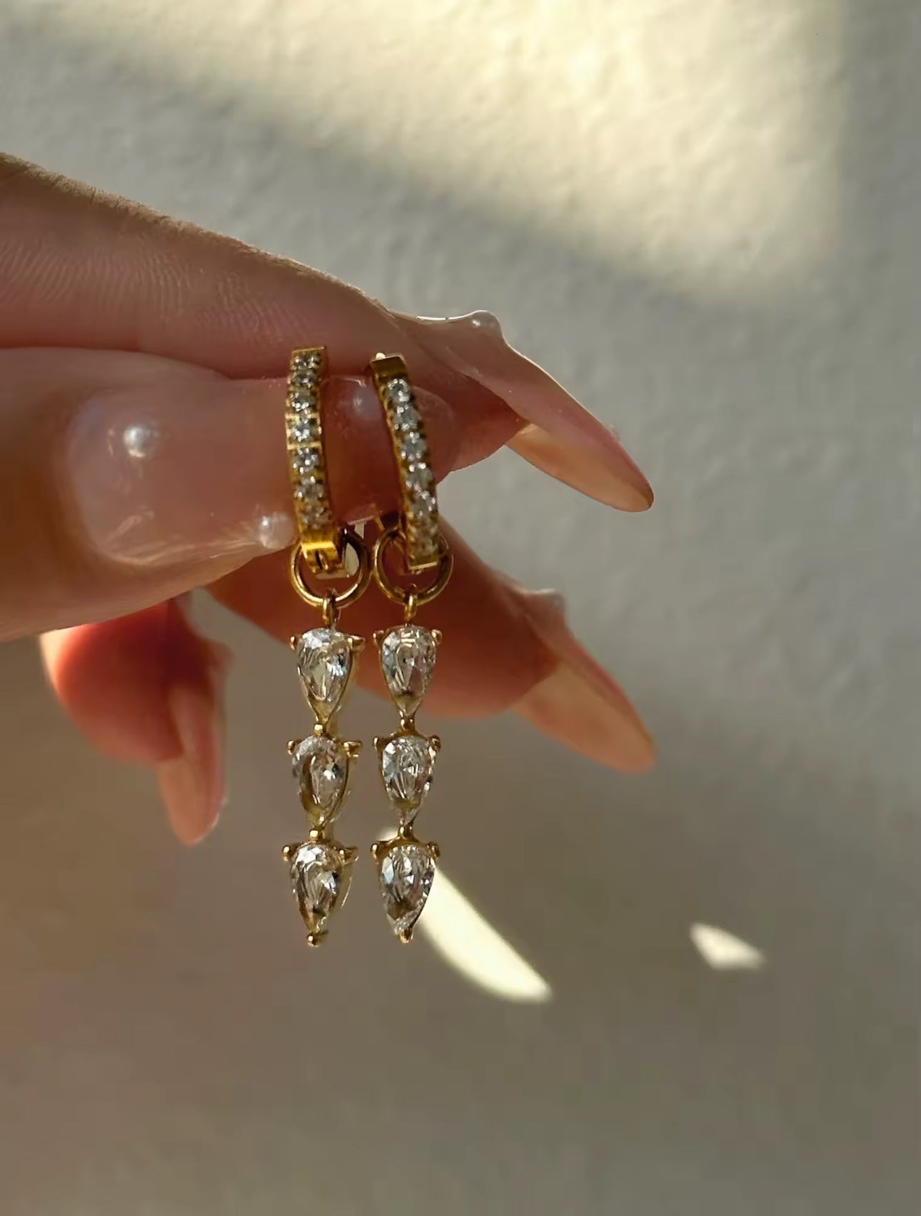 Alara Charm Huggies Earrings Hoops Non Tarnish Unbranded