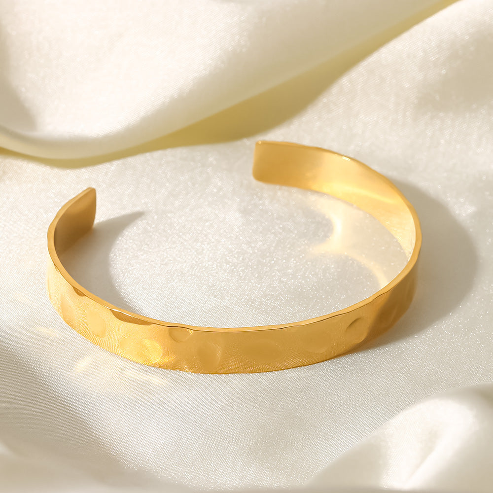 Gold Hammered Cuff Bangle Adjustable Stainless Steel Non Tarnish Unbranded